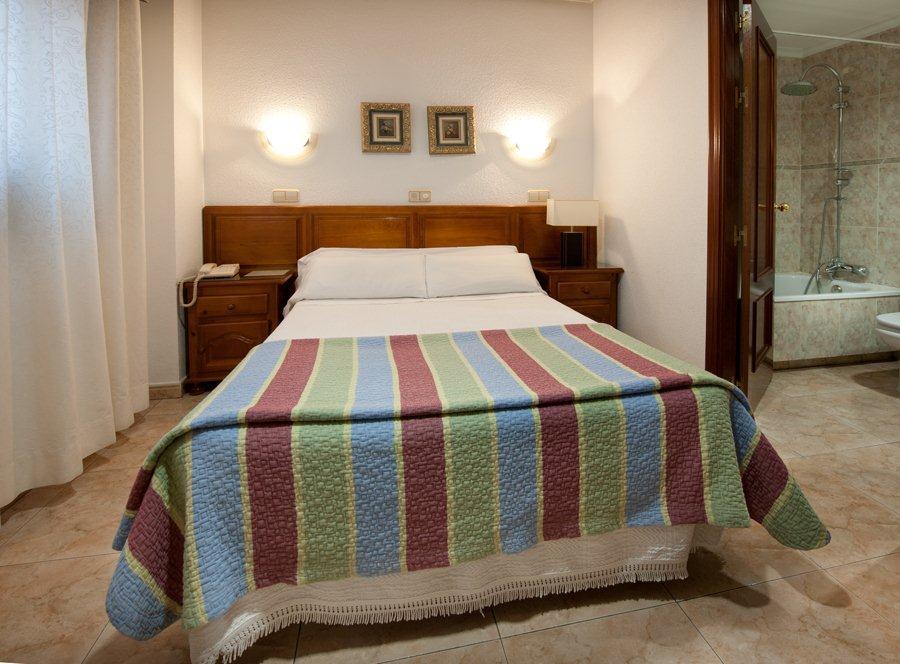 Hotel Martin Toledo Buitenkant foto