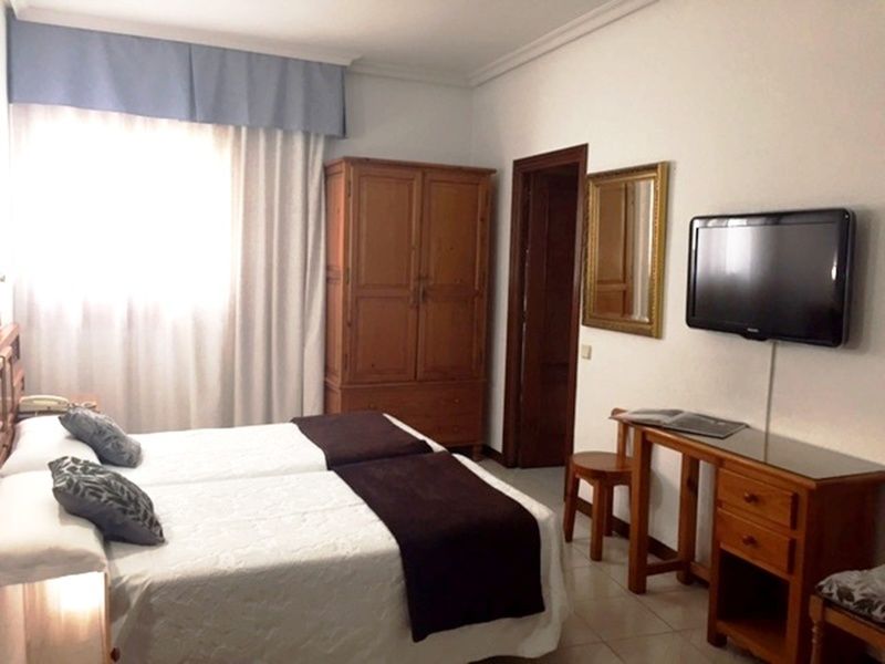 Hotel Martin Toledo Buitenkant foto