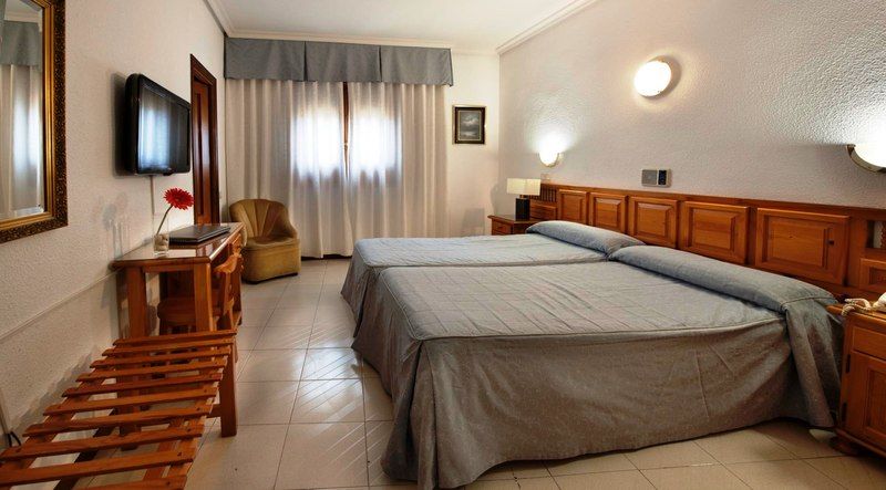 Hotel Martin Toledo Buitenkant foto