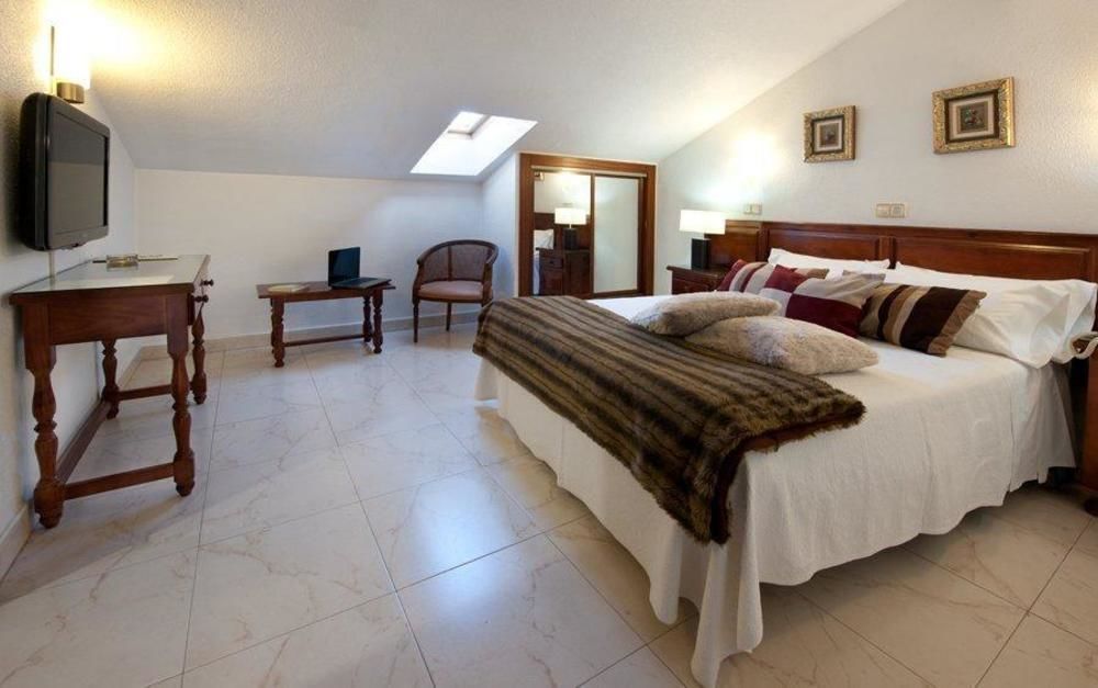 Hotel Martin Toledo Buitenkant foto